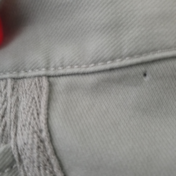 5 for  $25 ❤️ ARMANI EXCHANGE Capri - Picture 6 of 6